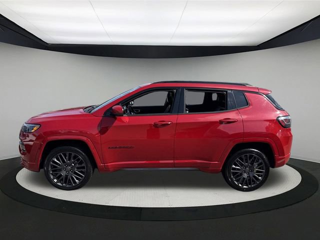 Used 2022 Jeep Compass Limited w/ (RED) Package image 12