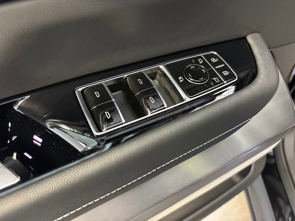 New 2026 Cadillac Vistiq Luxury image 23