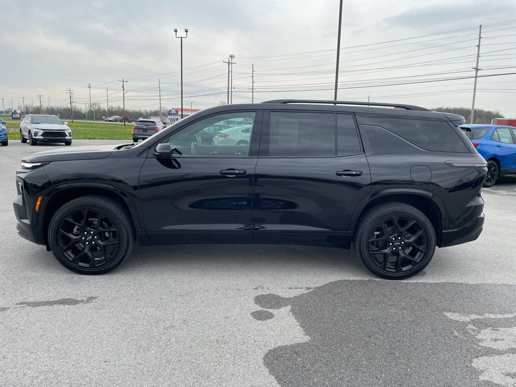 Used 2024 Chevrolet Traverse RS AWD/4WD image 4