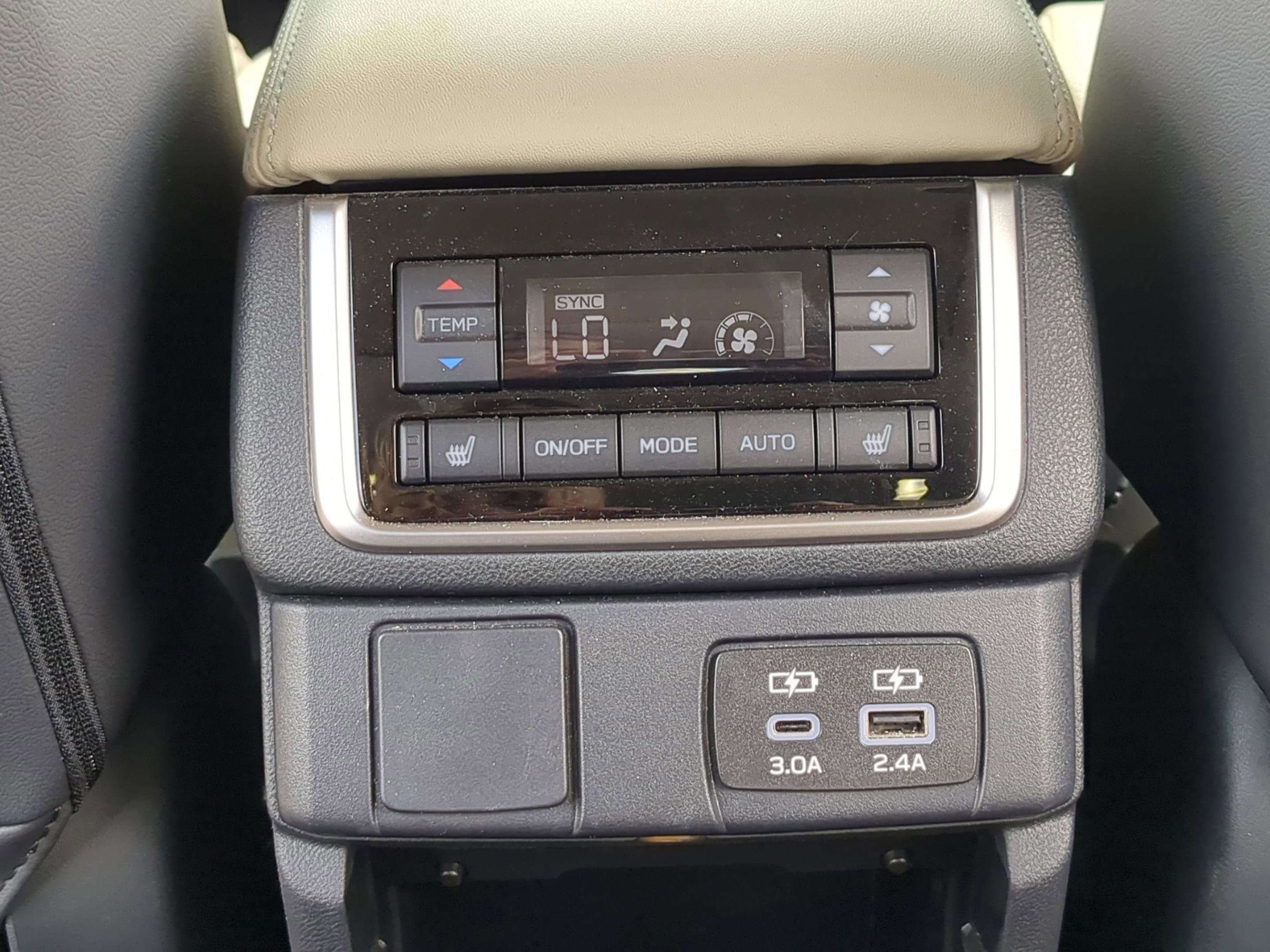 Used 2023 Subaru Ascent Limited w/ Technology Package AWD/4WD image 27
