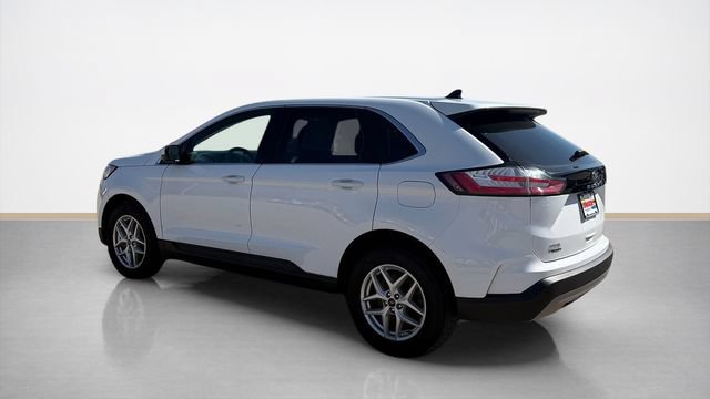 Used 2024 Ford Edge SEL w/ Convenience Package AWD/4WD image 4