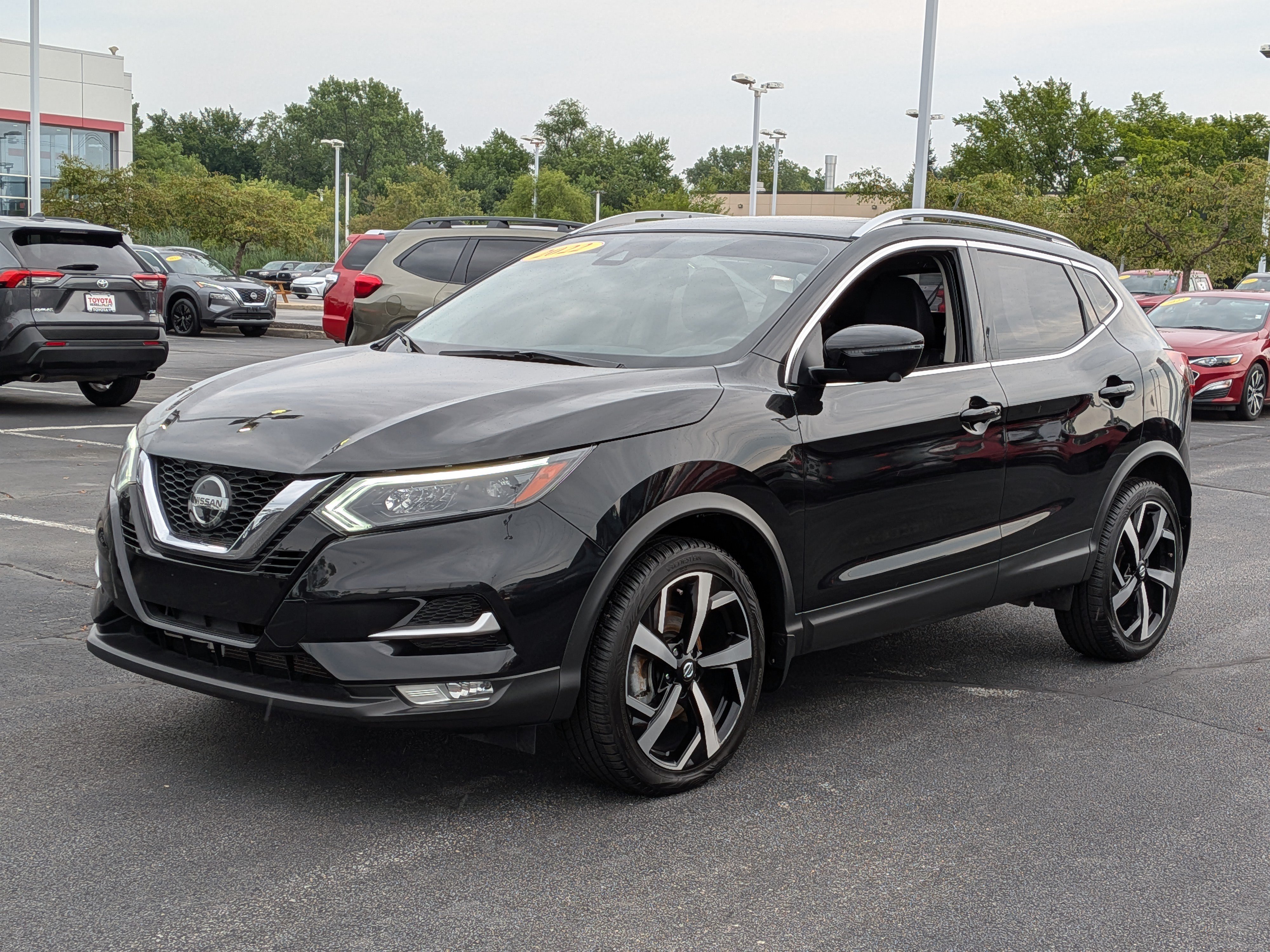 Used 2022 Nissan Rogue Sport SL w/ Premium Package AWD/4WD image 4