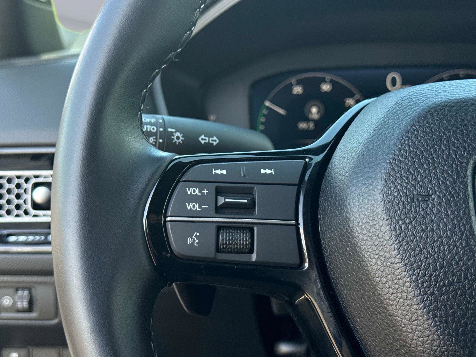 Certified 2025 Honda Civic Sport Touring image 29