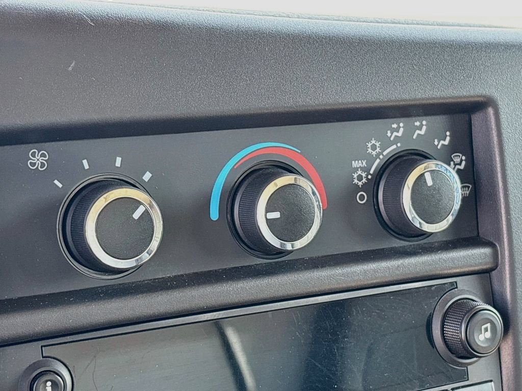 Used 2021 Chevrolet Express 3500 w/ Power Convenience Package RWD image 17