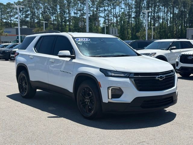 Used 2023 Chevrolet Traverse LT FWD image 7