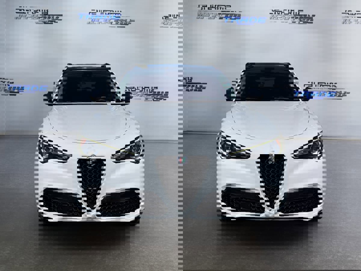Used 2019 Alfa Romeo Stelvio w/ Nero Edizione image 2
