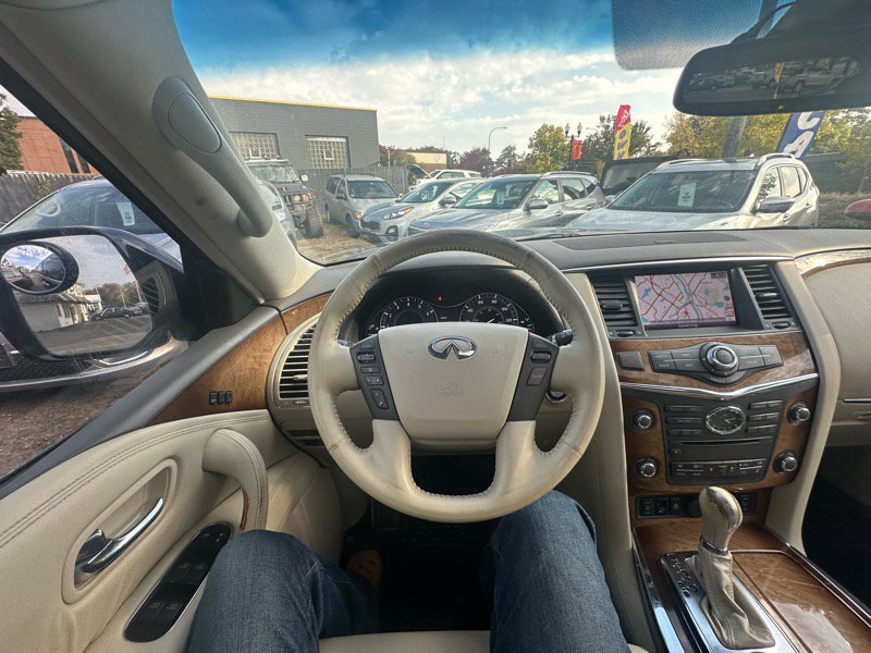 Used 2012 INFINITI QX56 4WD w/ Theater Pkg image 9