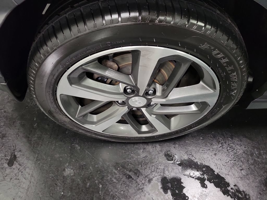 Used 2019 Hyundai Kona Ultimate FWD image 12