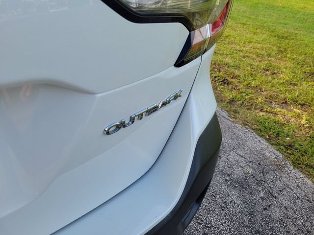 Used 2022 Subaru Outback Limited AWD/4WD image 7