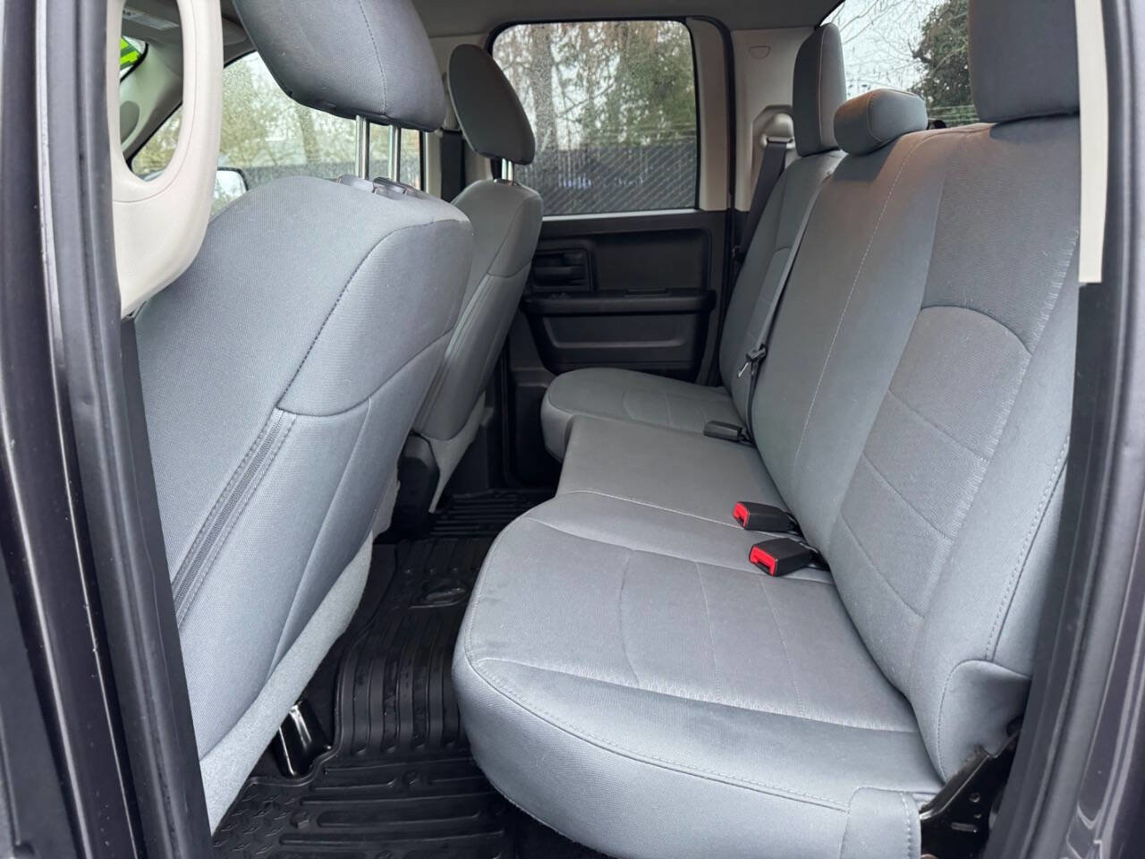 Used 2015 RAM 1500 Express image 10