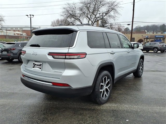 Used 2023 Jeep Grand Cherokee L Limited w/ Trailer Tow Group (B) image 5