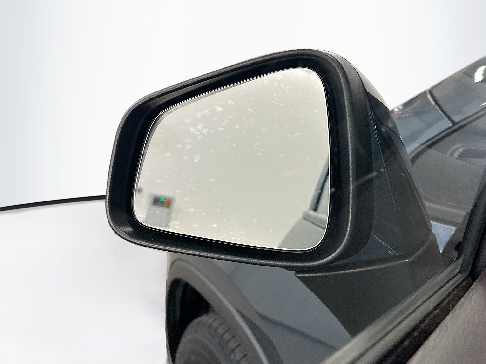 Used 2021 Chevrolet Trax LT w/ LT Convenience Package image 16