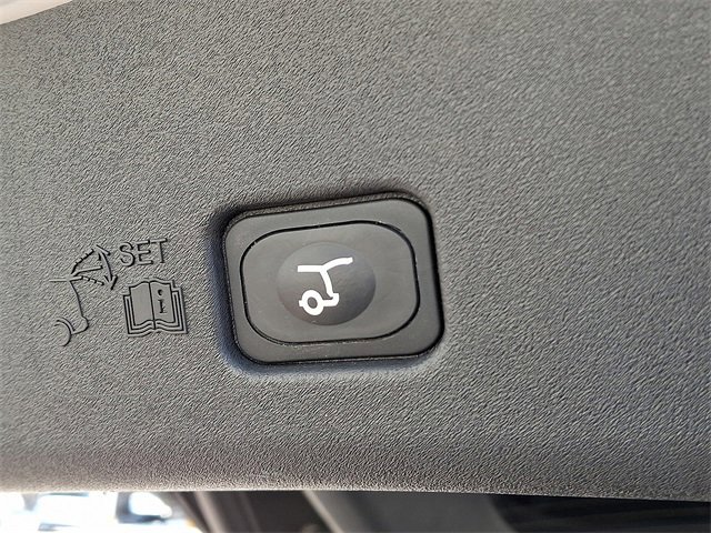 Used 2024 Lincoln Nautilus Reserve image 28