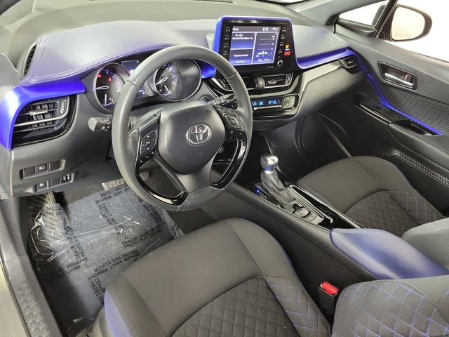 Used 2021 Toyota C-HR XLE FWD image 18