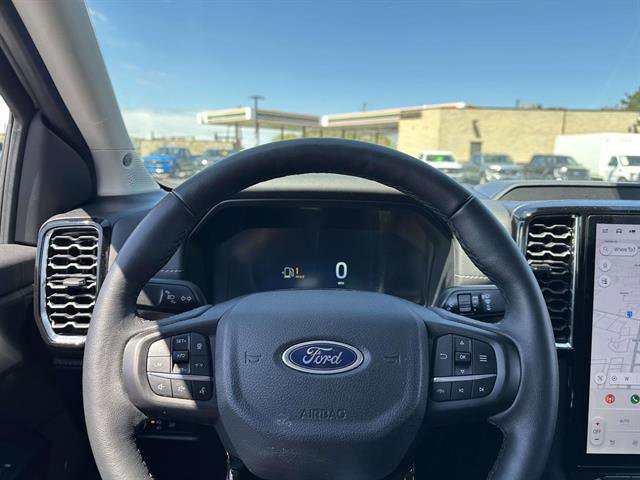 Used 2024 Ford Ranger Lariat w/ Advanced Towing Package AWD/4WD image 17