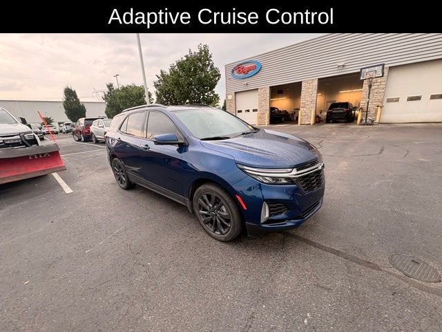 Used 2022 Chevrolet Equinox RS w/ Infotainment Package FWD image 3