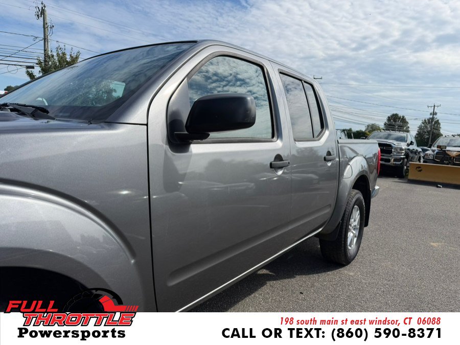 Used 2018 Nissan Frontier SV AWD/4WD image 5