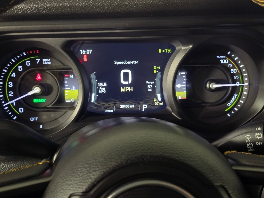 Used 2024 Jeep Wrangler Unlimited AWD/4WD image 38