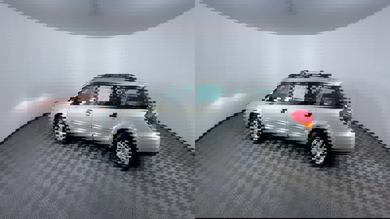 Used 2005 Subaru Outback 2.5i image 6