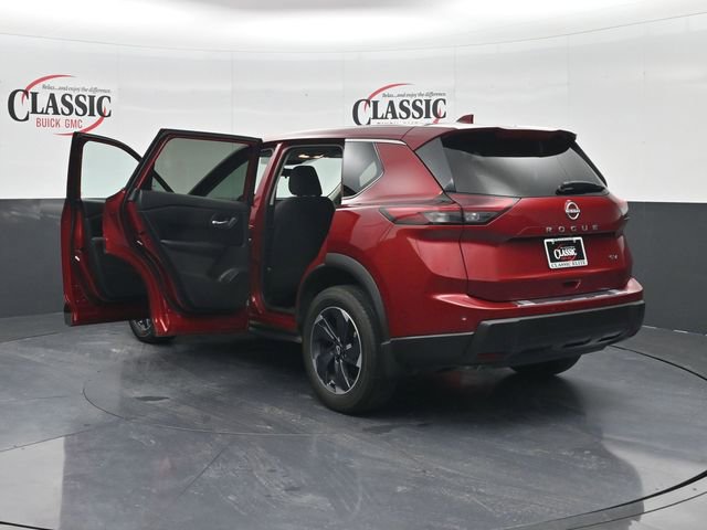 Used 2024 Nissan Rogue SV FWD image 34