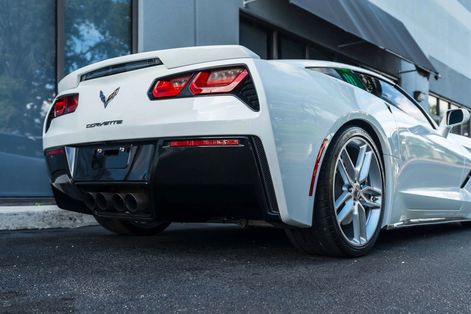 Used 2019 Chevrolet Corvette Stingray Coupe w/ 1LT image 19