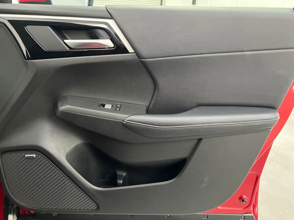 Used 2025 Mitsubishi Outlander SE AWD/4WD image 26