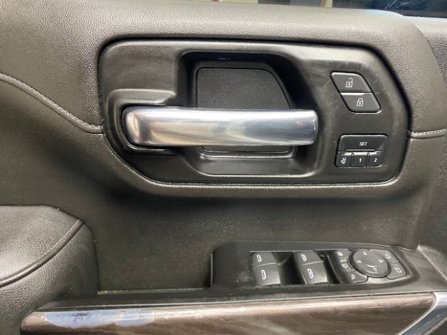 Used 2022 Chevrolet Silverado 2500 LTZ w/ Safety Package AWD/4WD image 22