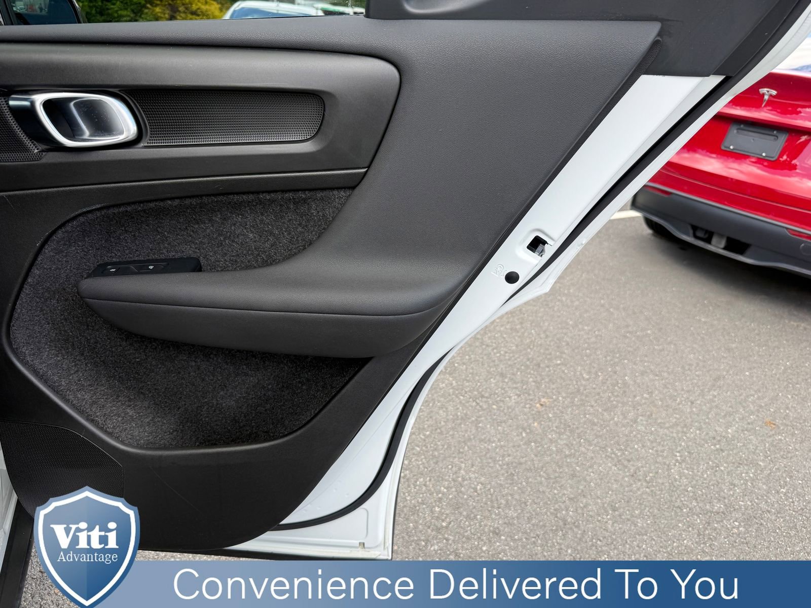 Used 2023 Volvo XC40 Recharge Ultimate w/ Protection Package Premier AWD/4WD image 26