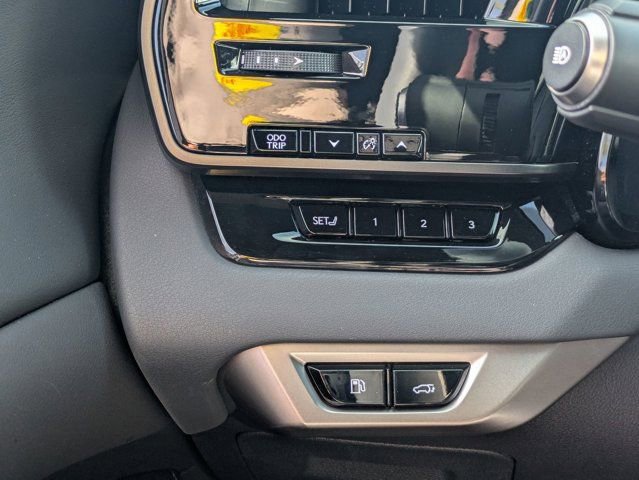 Used 2025 Lexus RX 350h w/ Convenience Package image 21