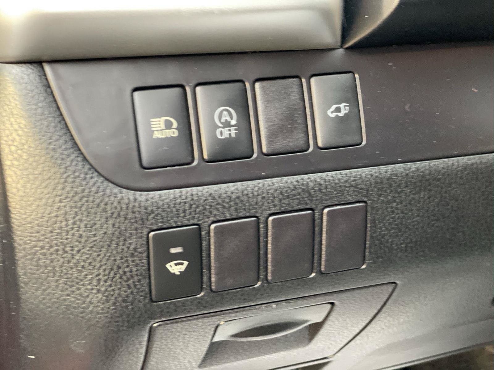 Used 2018 Toyota Highlander XLE AWD/4WD image 31