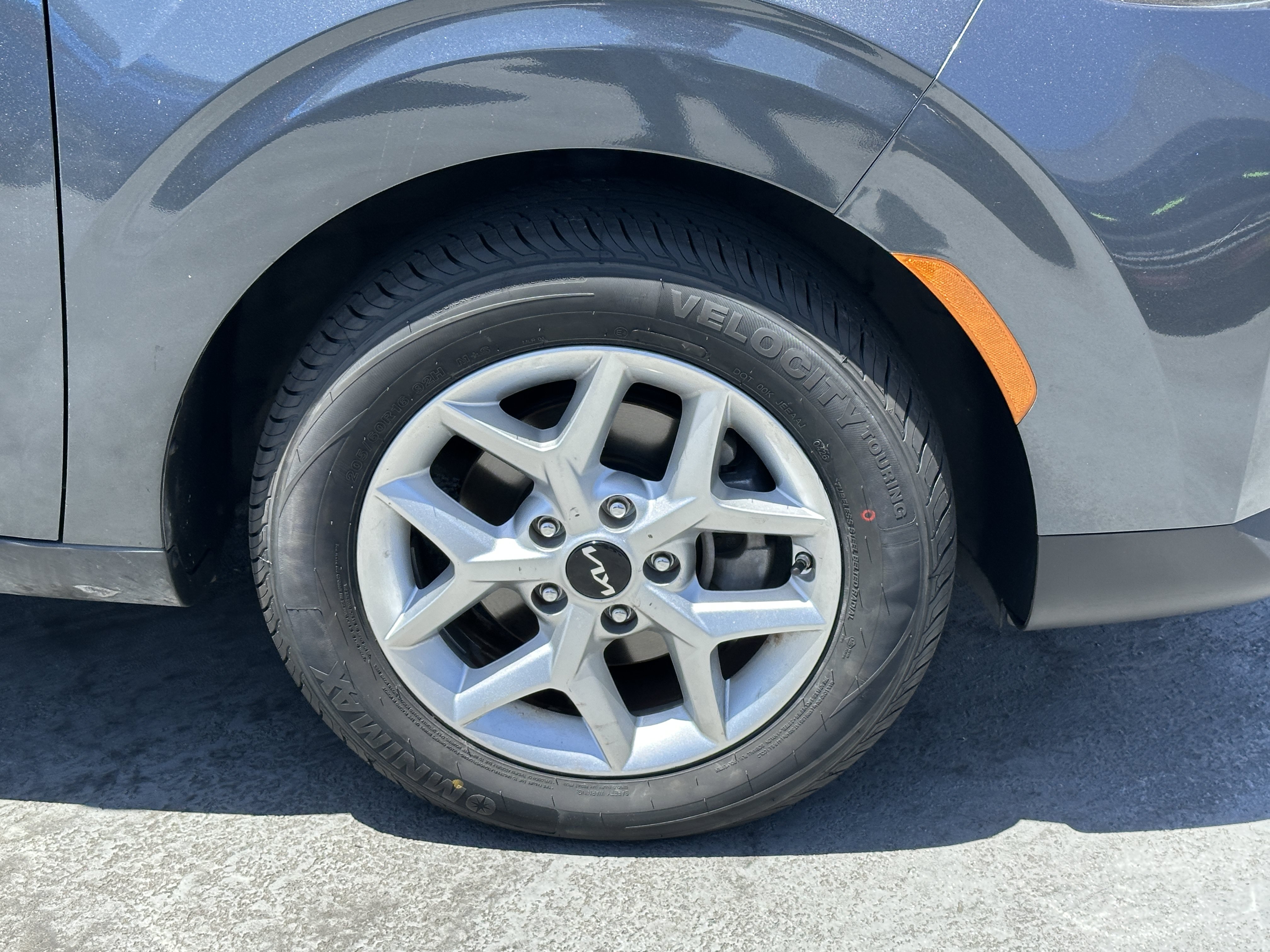 Certified 2022 Kia Soul LX w/ Technology Package FWD image 13