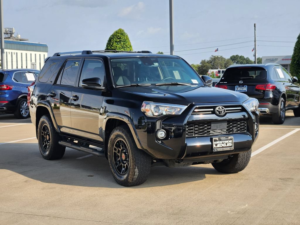 Used 2023 Toyota 4Runner SR5 Premium w/ Moonroof Package RWD image 3