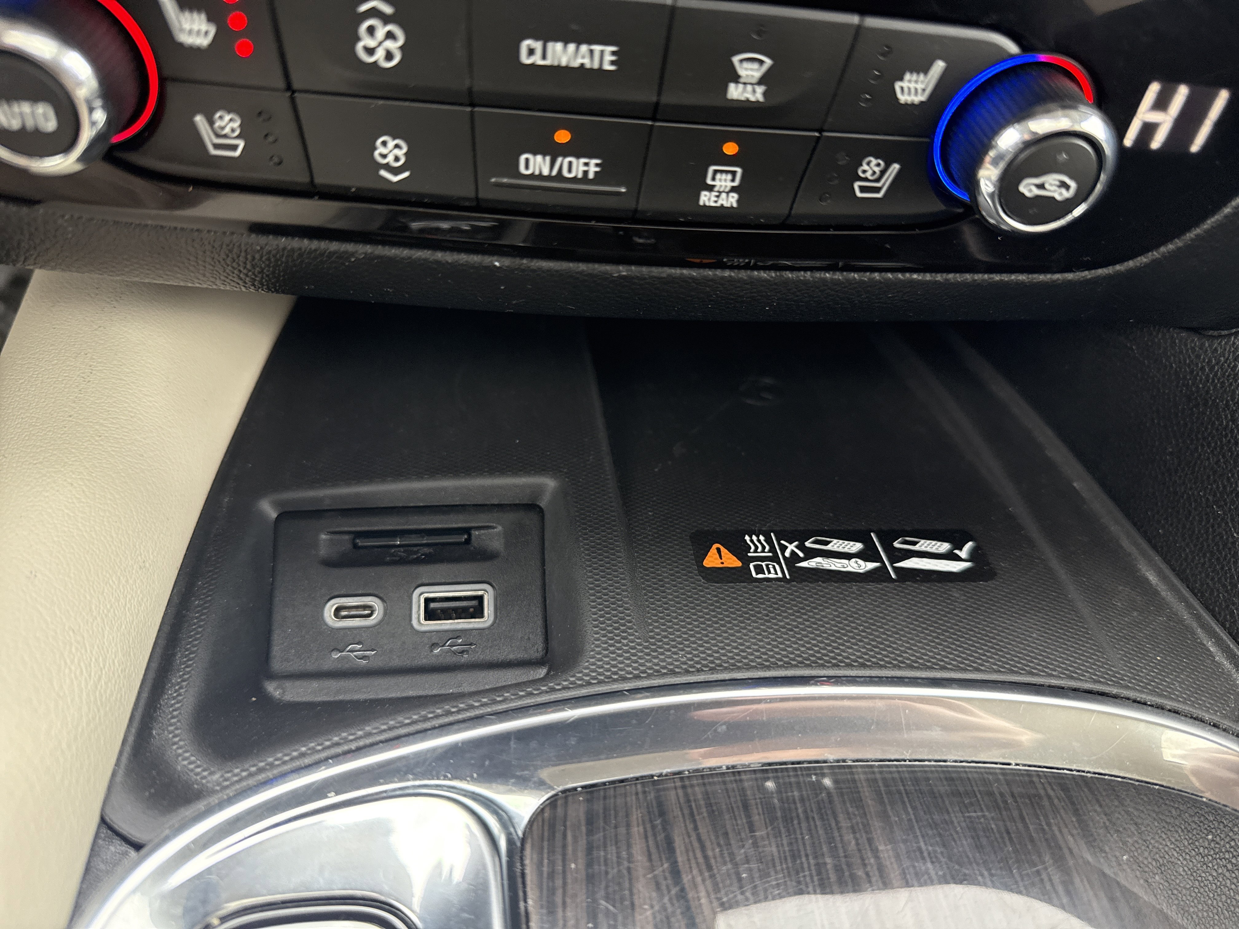 Used 2023 Buick Enclave Premium w/ Experience Buick Package image 28