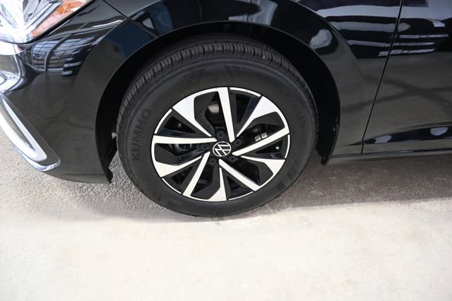 Used 2025 Volkswagen Jetta S image 29