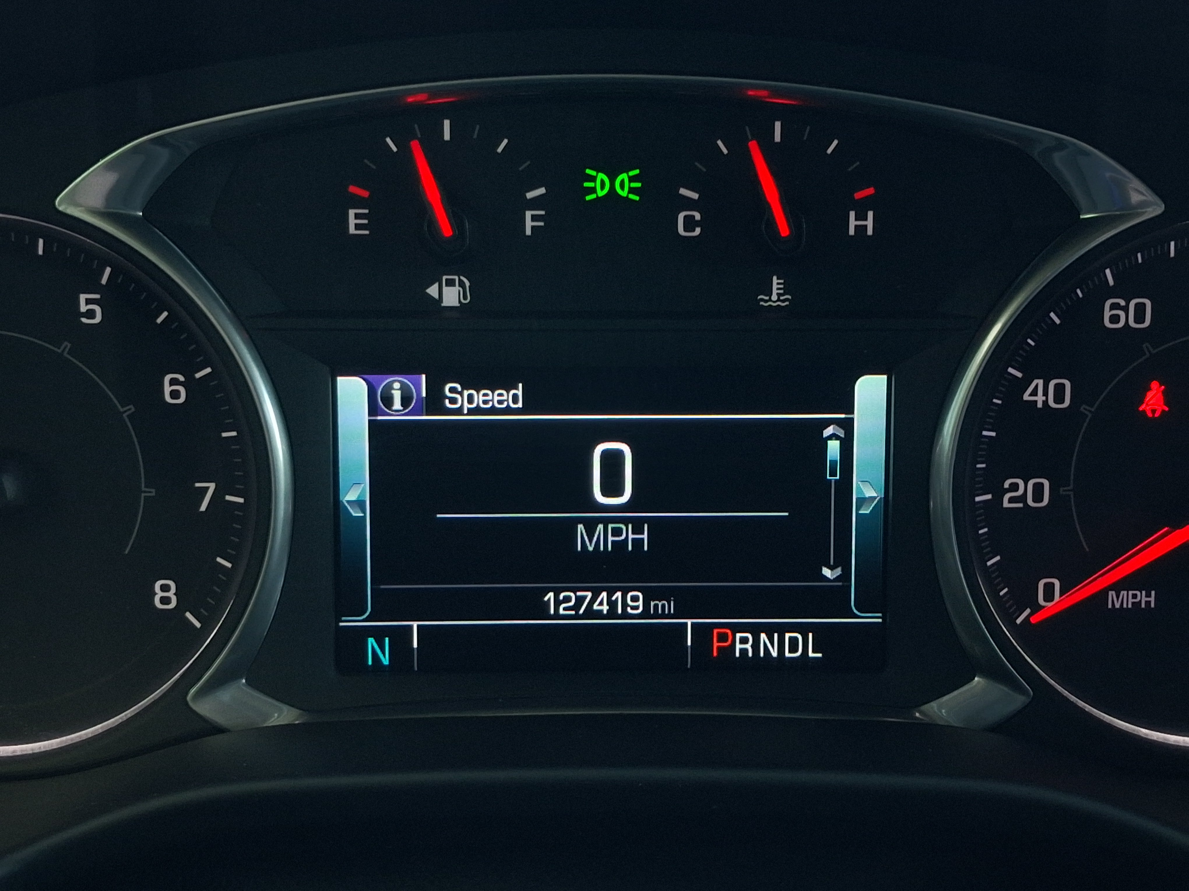 Used 2018 GMC Acadia SLT AWD/4WD image 16