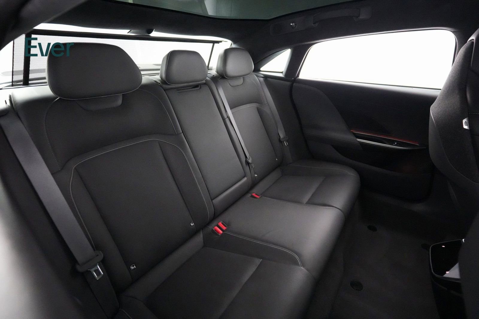 Used 2023 Lucid Air Touring image 10