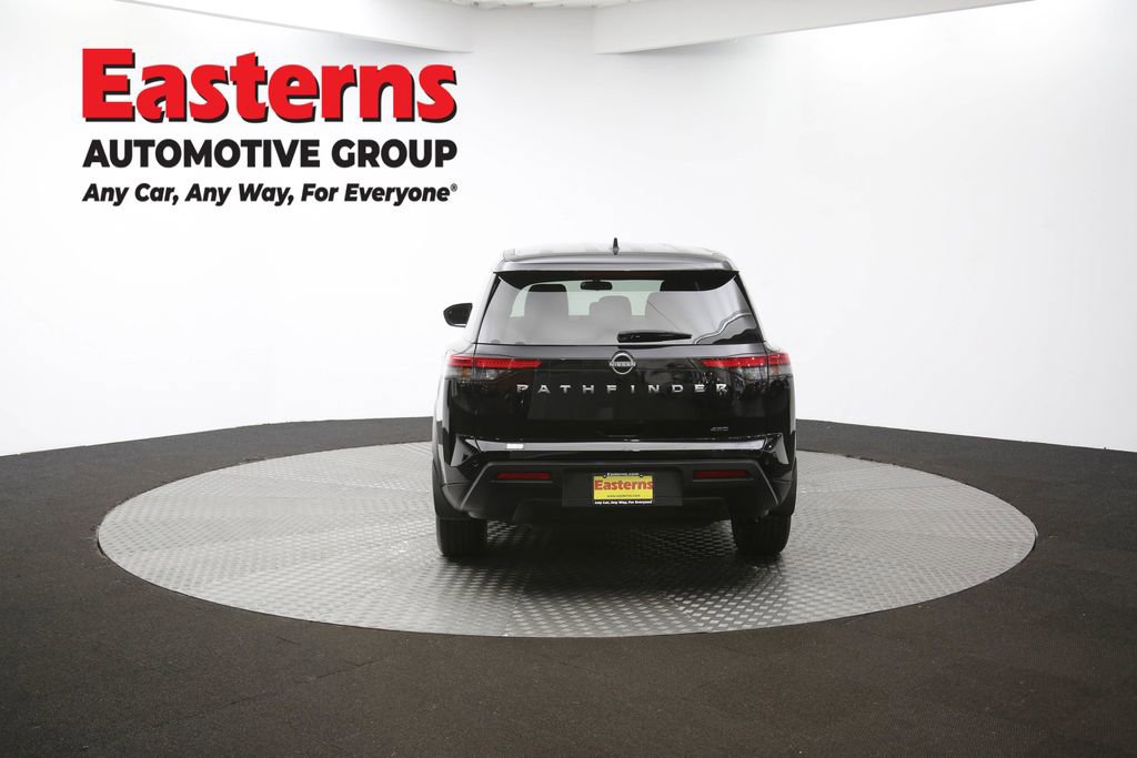 Used 2024 Nissan Pathfinder S image 37