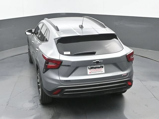 Used 2026 Chevrolet Trax RS w/ Sunroof Package FWD image 30