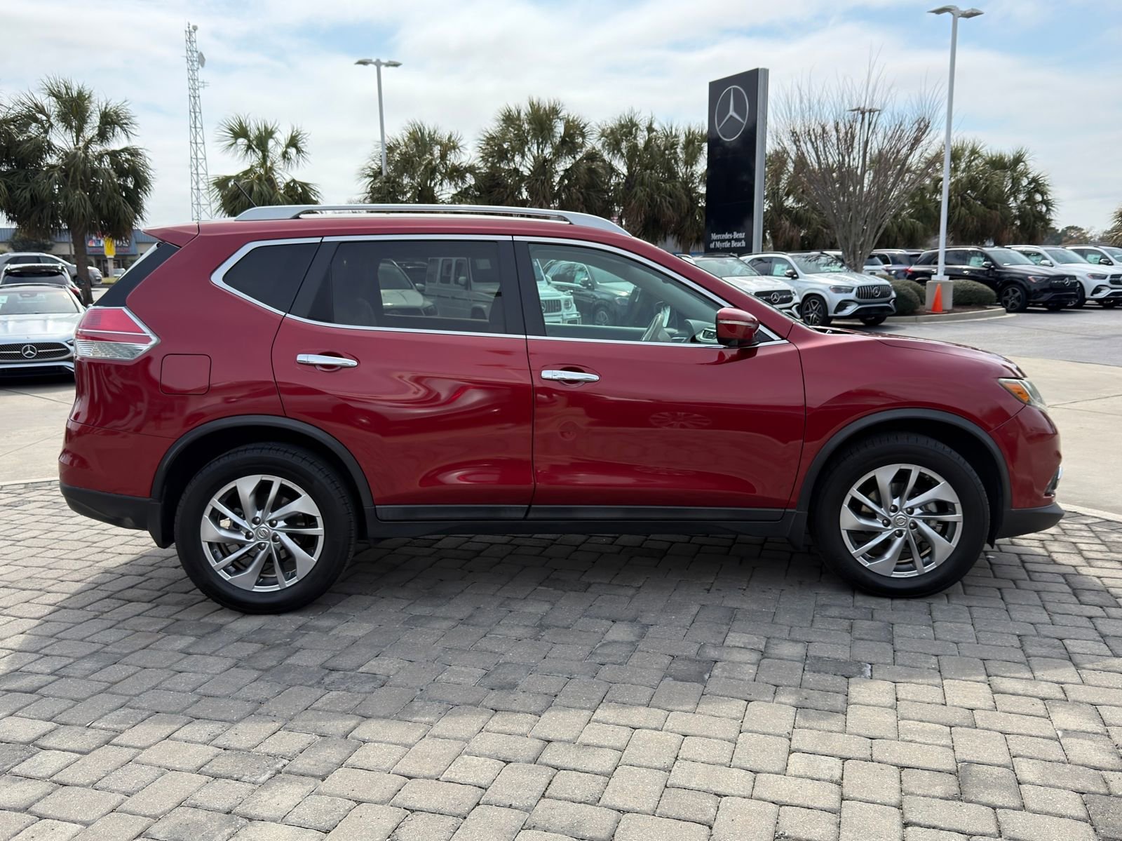 Used 2015 Nissan Rogue SL image 8