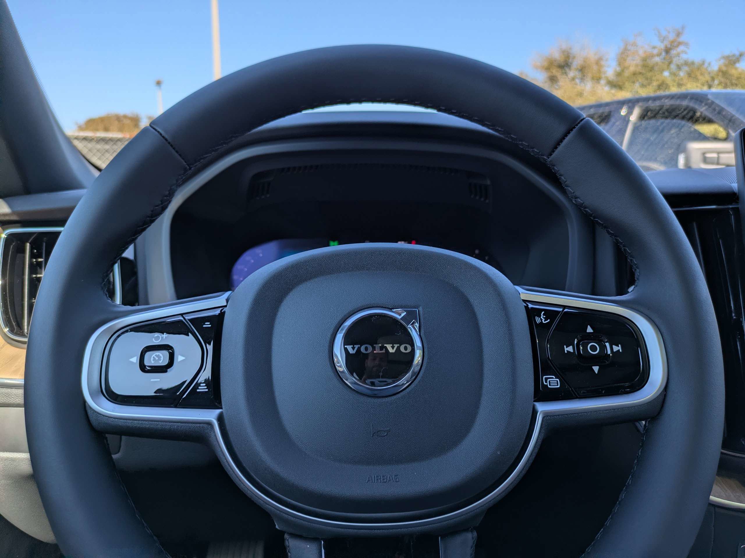 New 2026 Volvo XC60 B5 Plus w/ Protection Package Premier image 30