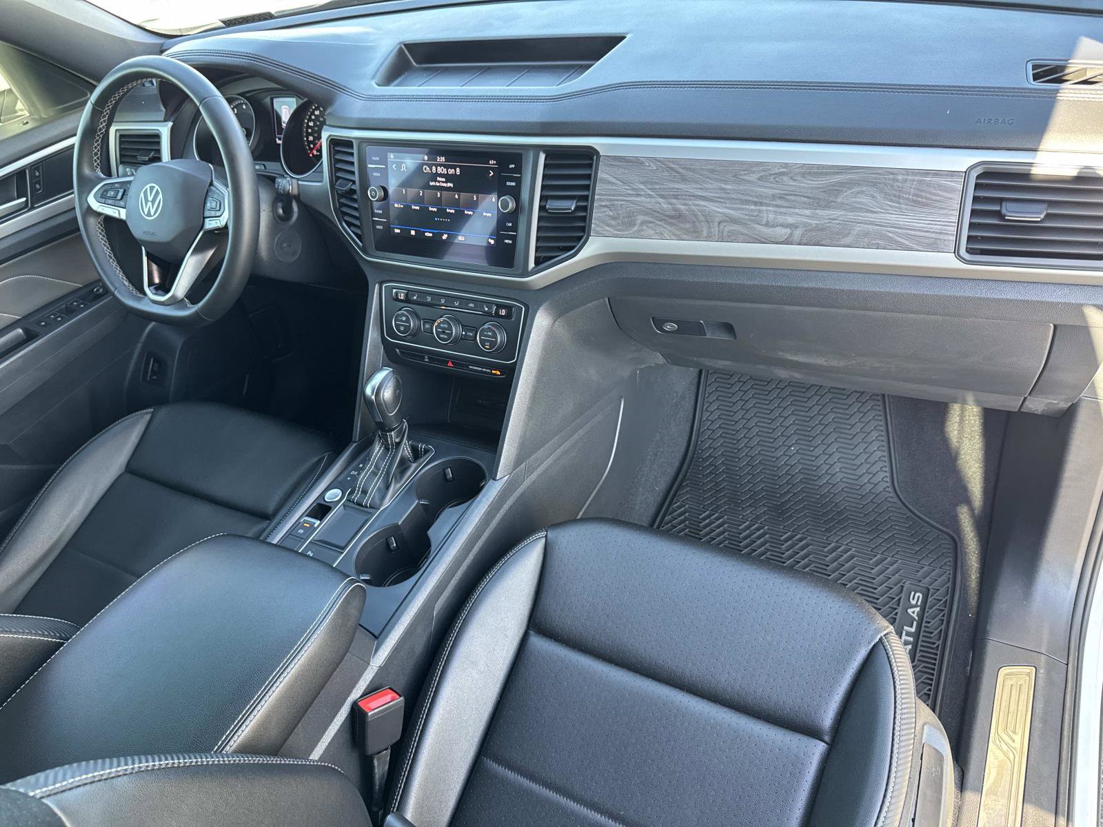 Used 2021 Volkswagen Atlas Cross Sport SE w/ Cross Sport MDO Package image 29