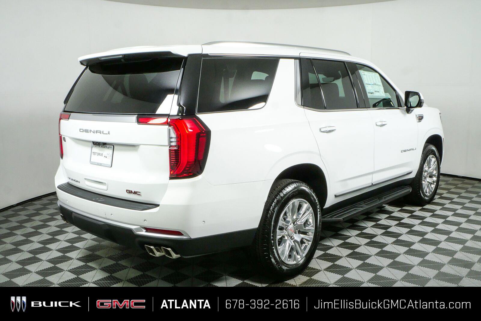 New 2026 GMC Yukon Denali w/ Advanced Technology Package AWD/4WD image 3