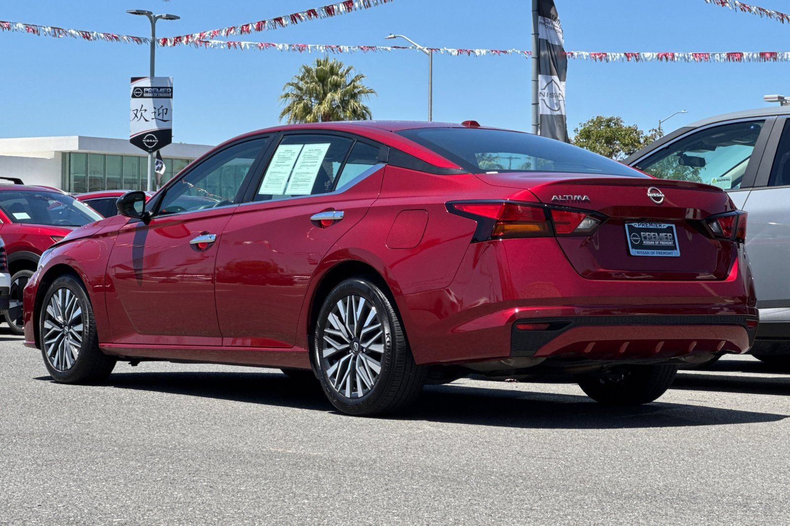 Certified 2025 Nissan Altima 2.5 SV FWD image 6