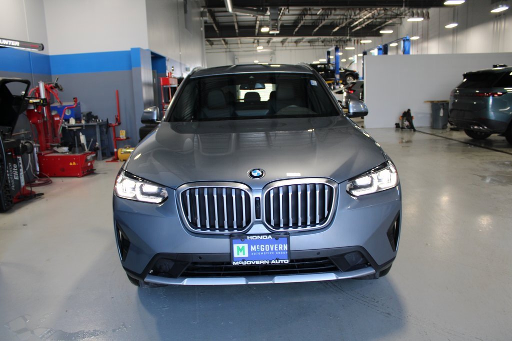 Used 2023 BMW X3 xDrive30i w/ Premium Package image 3