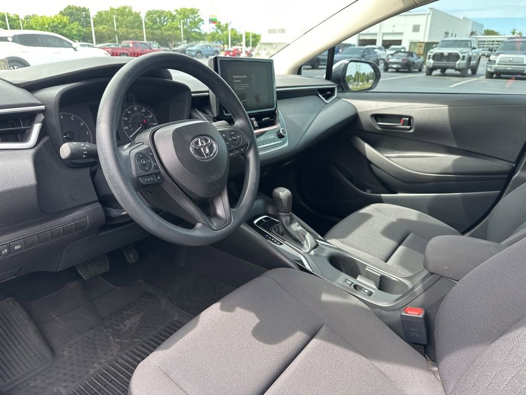 Certified 2025 Toyota Corolla LE FWD image 21