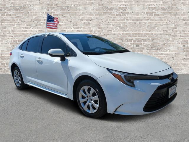 Used 2023 Toyota Corolla LE FWD image 1