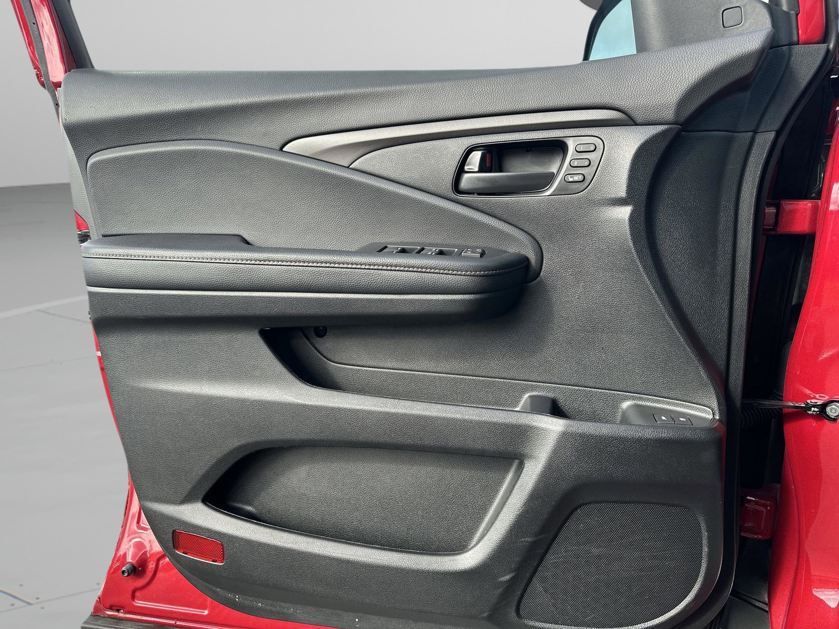 Certified 2024 Honda Passport TrailSport image 28