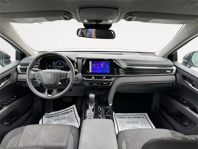Used 2025 Toyota Camry LE image 10