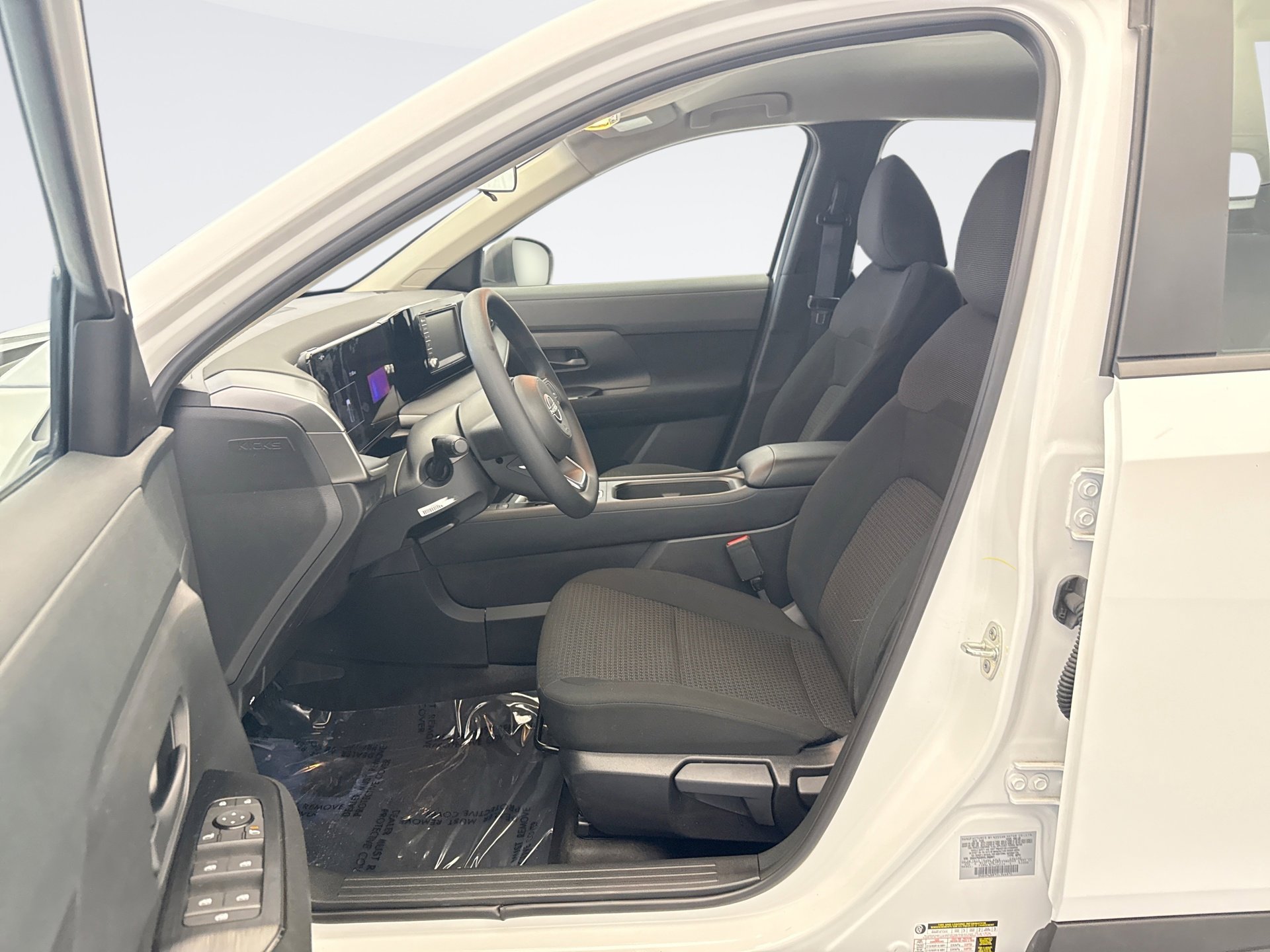 Used 2025 Nissan Kicks S AWD/4WD image 10