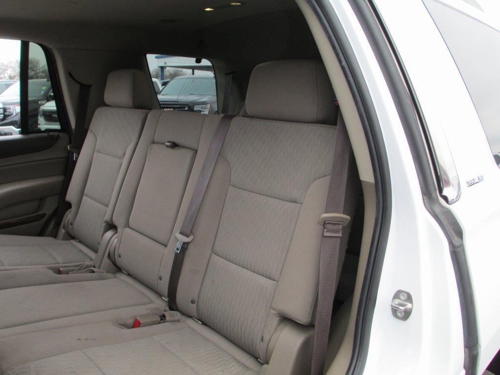 Used 2017 GMC Yukon SLE w/ SLE Value Package image 16